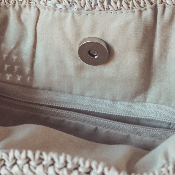 Vintage Raffia bag with one zipper pouch - Picture 3 of 6